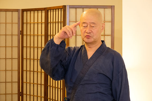 「密教ヒーリング」「密教瞑想」「五感セラピー」高尾聖賢住職より編集されました。