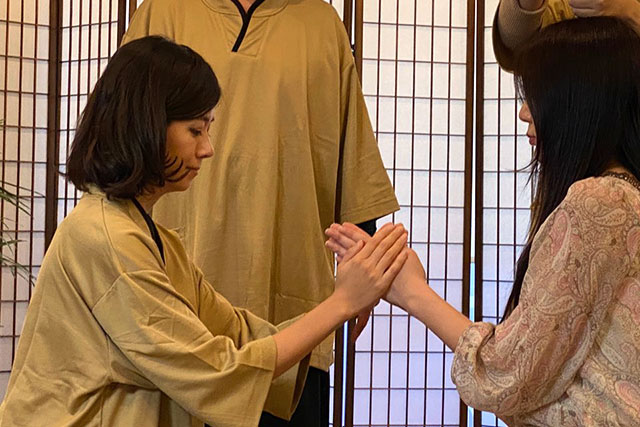 「光輝ヒーラー養成講座」と「光輝マスター養成講座」